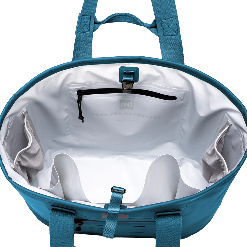 Waterproof-Tote-Storm-Blue-Studio-06.png