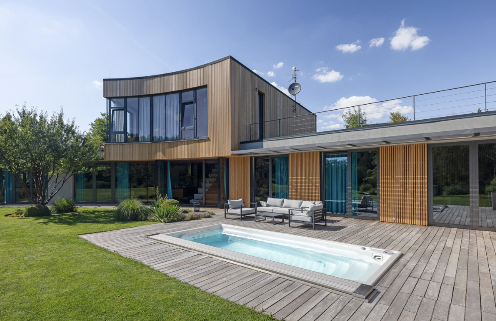 Screenshot 2025-02-18 at 17.05.39 Artesian TidalFit Swimspa Bellagio Waterfall